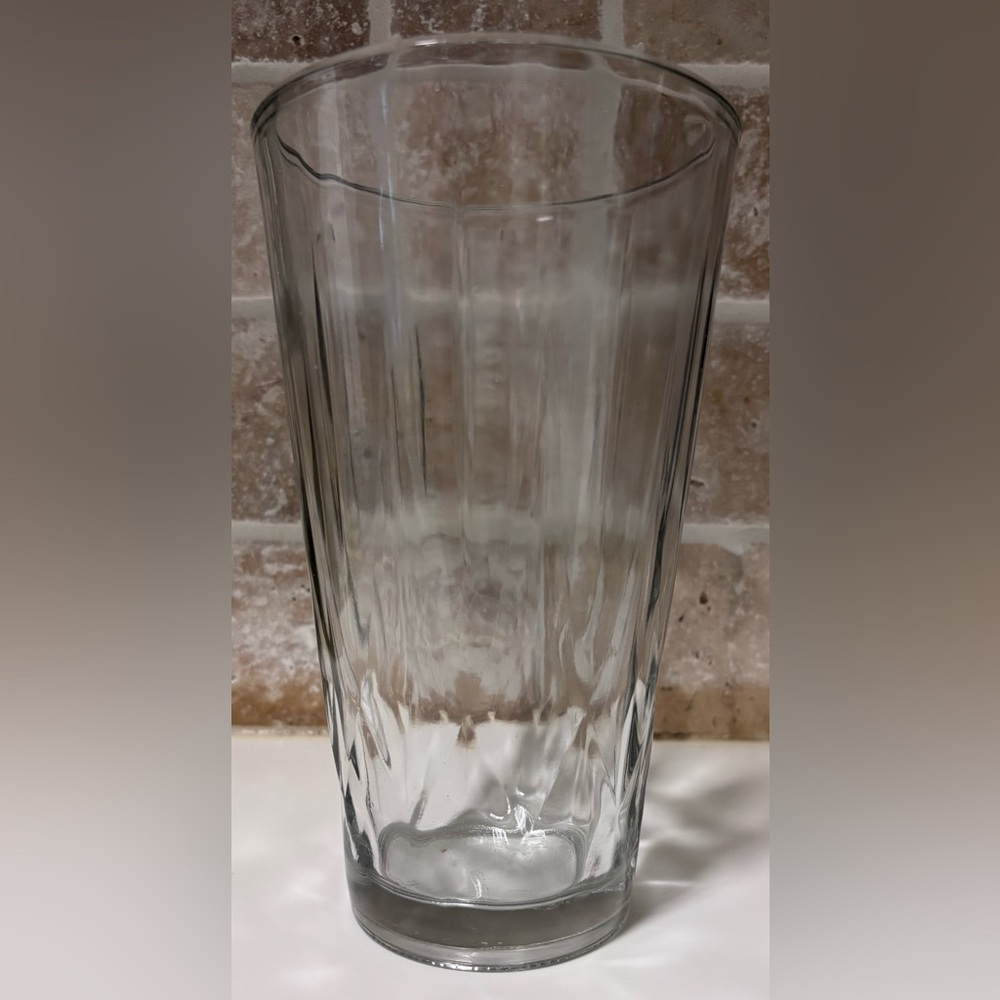 9" Clear Glass Vase Elegant Home Decor ~Excellent Condition Made In USA